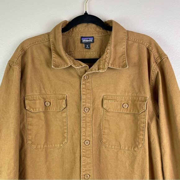 Patagonia Button down - Picture 3 of 3